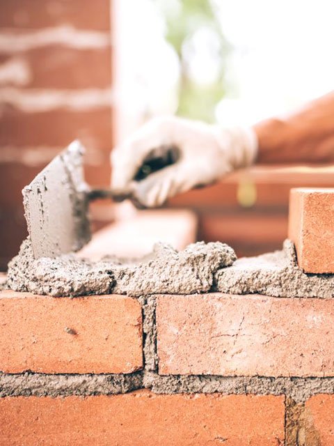 Masonry Contractors Building Retaining Wall