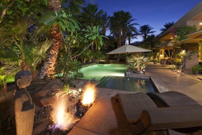 Guidance for Pool Resurfacing vs Replastering Choices