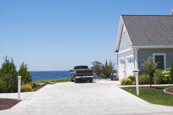 Factors Reduce Driveway Coating Life